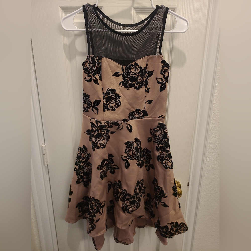 Three Pink Hearts Dusty Rose Black Gold Shimmer High Low Dress Size (Juniors) S